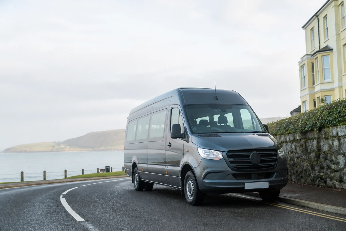 22 Seater Minibus Hire